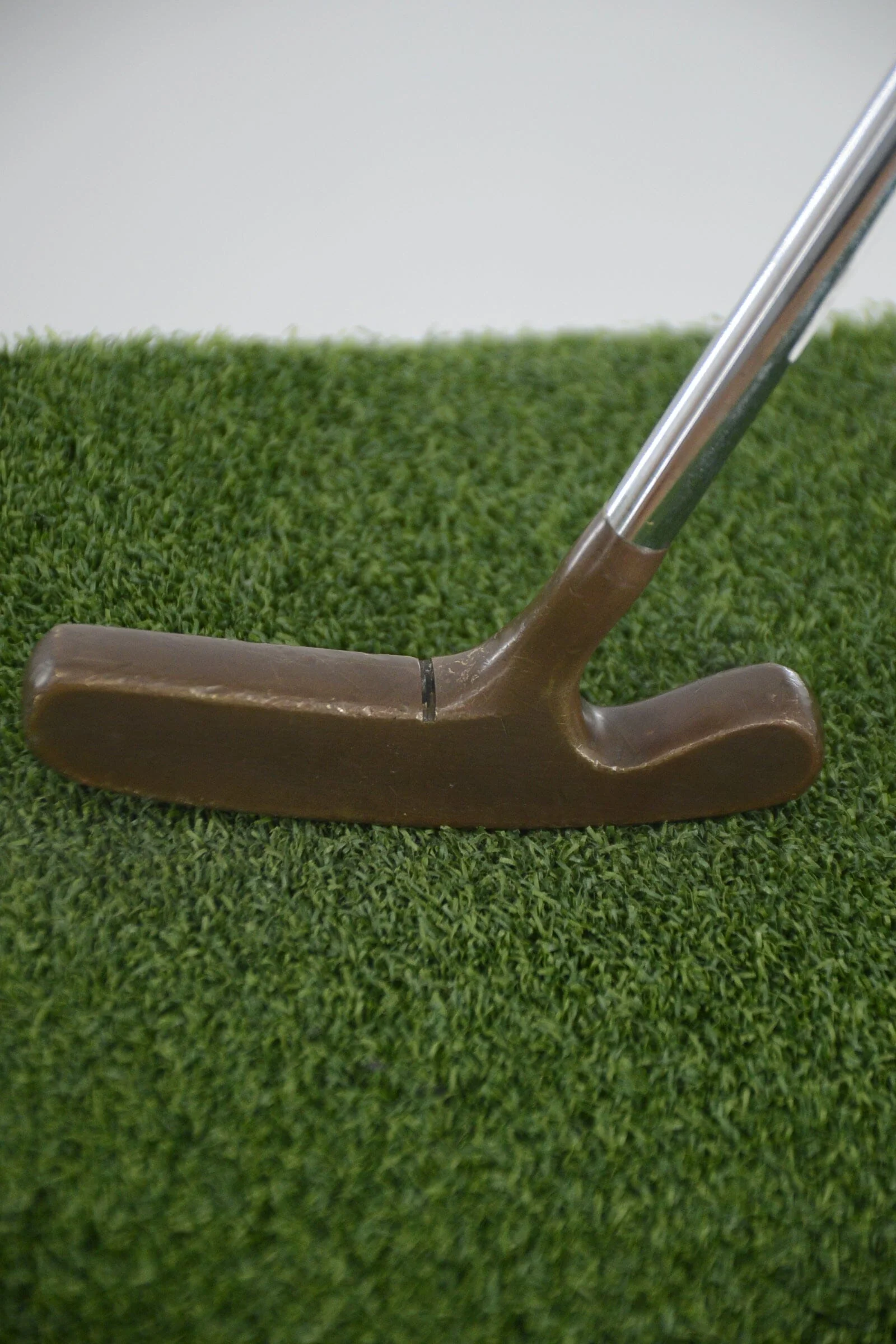 Acushnet Bullseye Putter 34.75" - Image 3