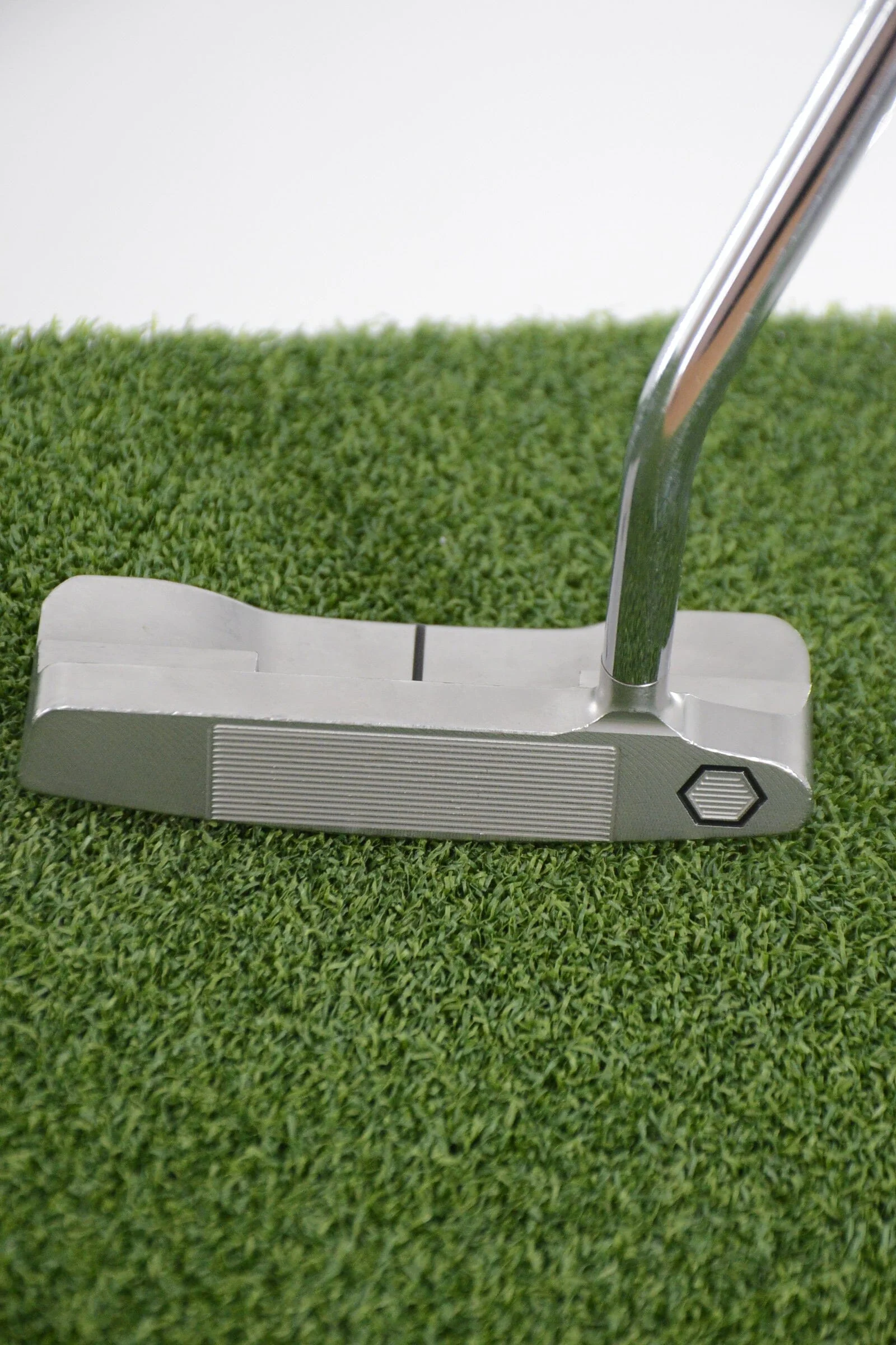 Bettinardi 2021 Studio Stock 28 Putter 34.75" - Image 4