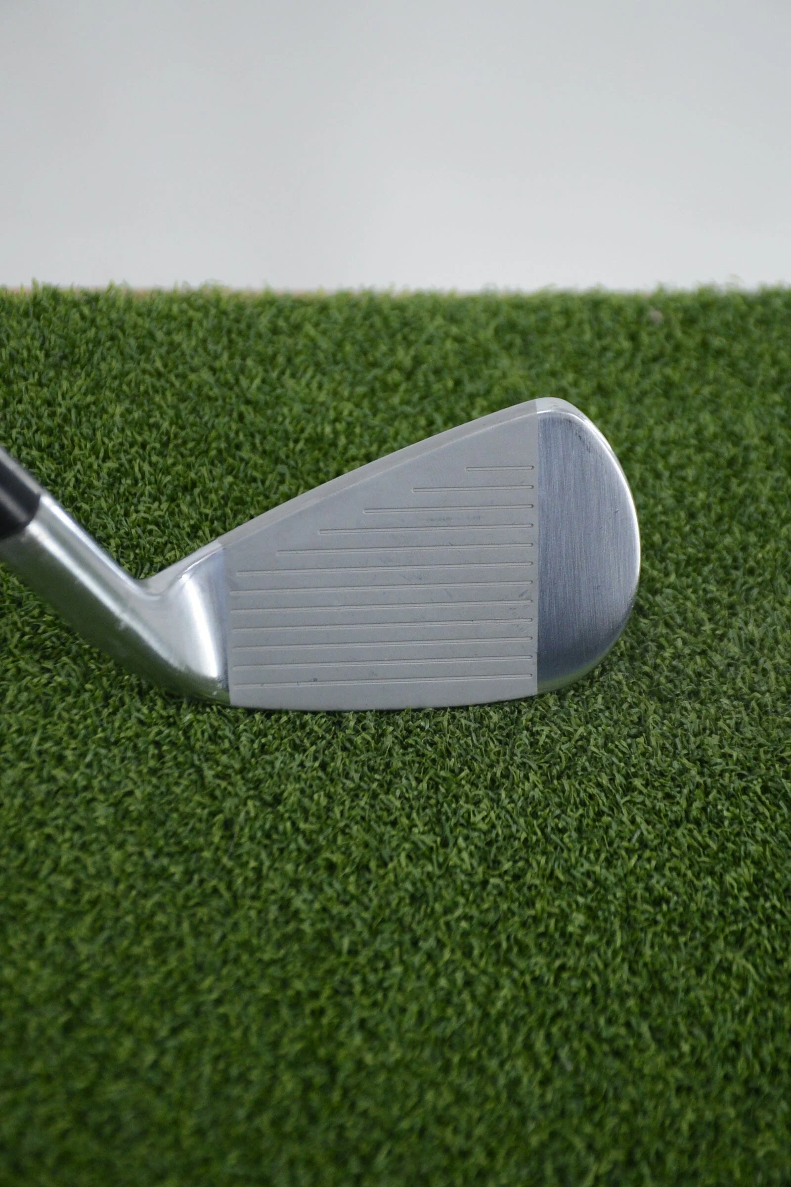 Lefty Bridgestone Tour B JGR Hf2 6 Iron R Flex 38" - Image 3