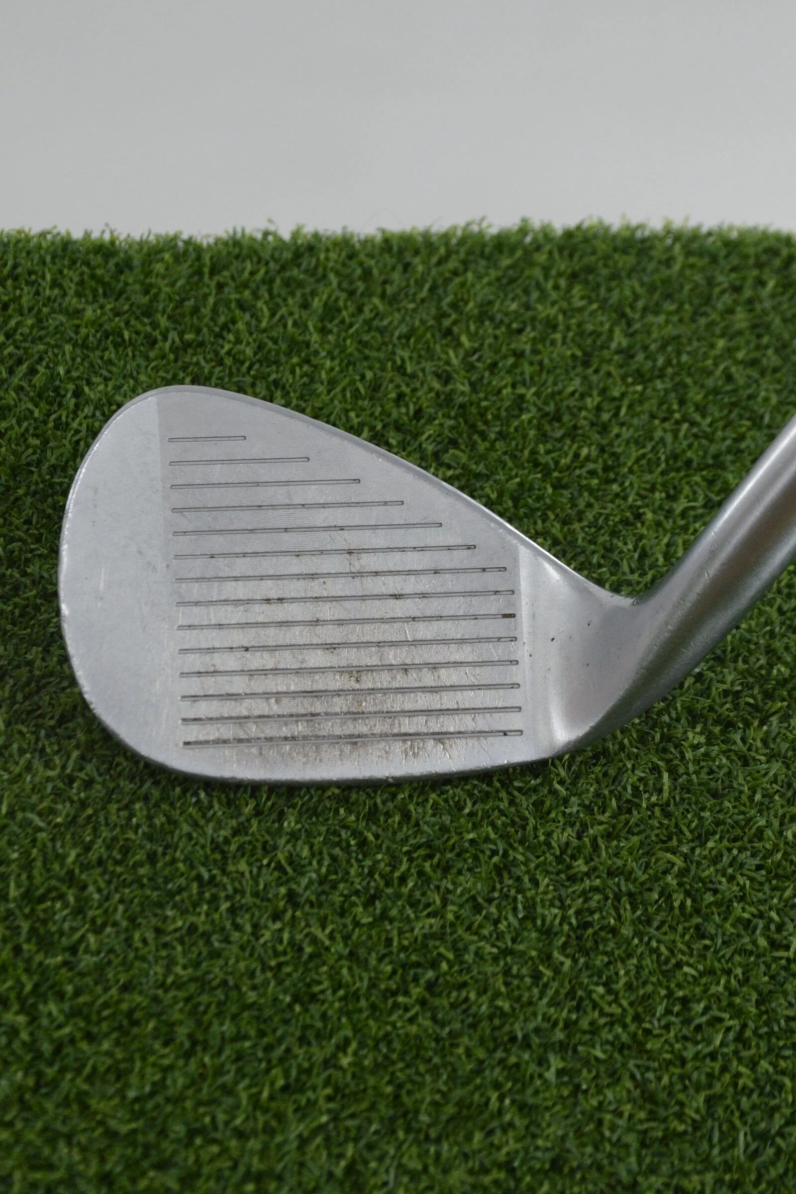 Mizuno MP T-11 White Satin Chrome 54 Degree Wedge S Flex 36.5" - Image 3