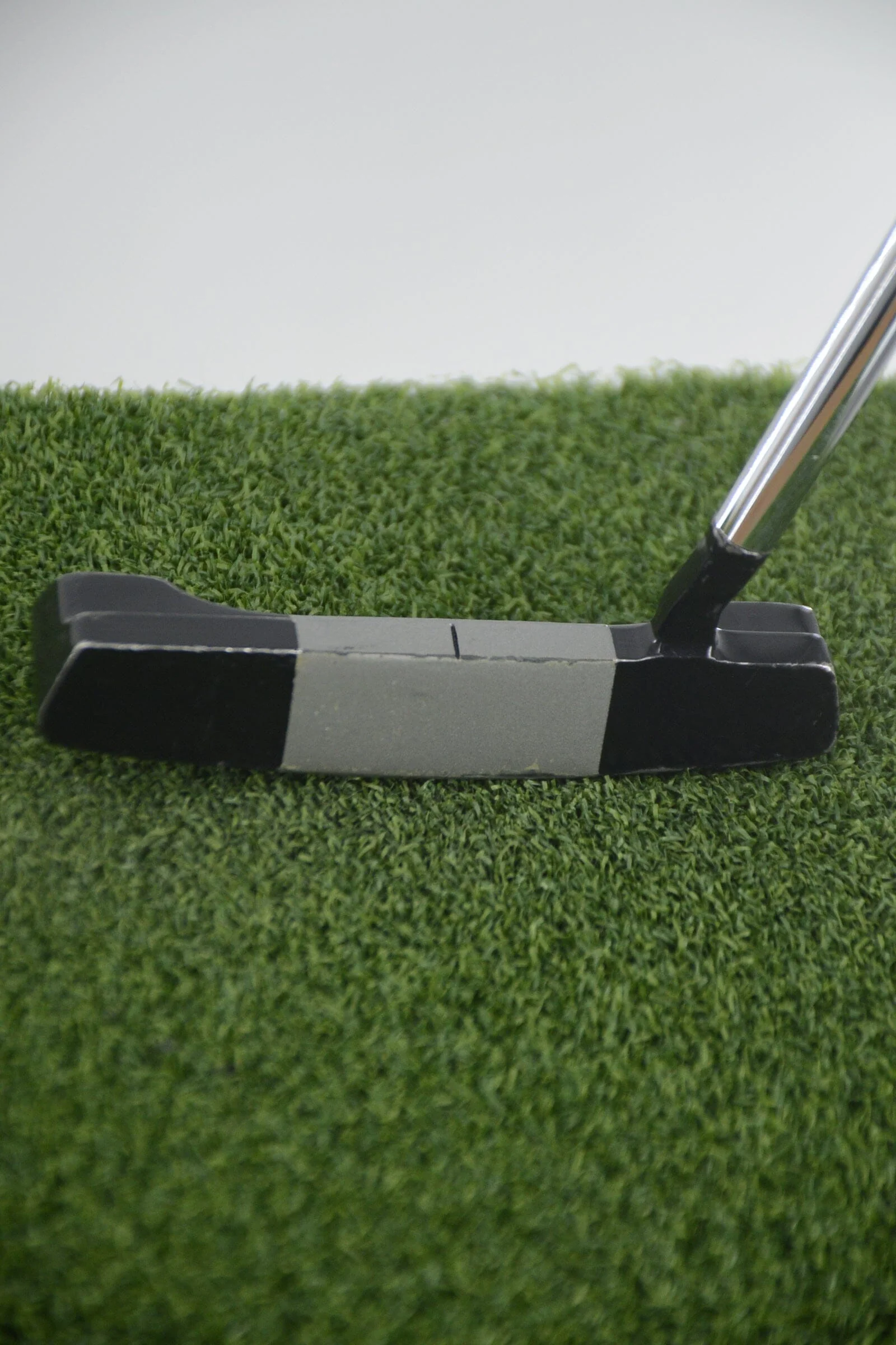 Never Compromise Z/I Gamma Putter 33.25" - Image 4