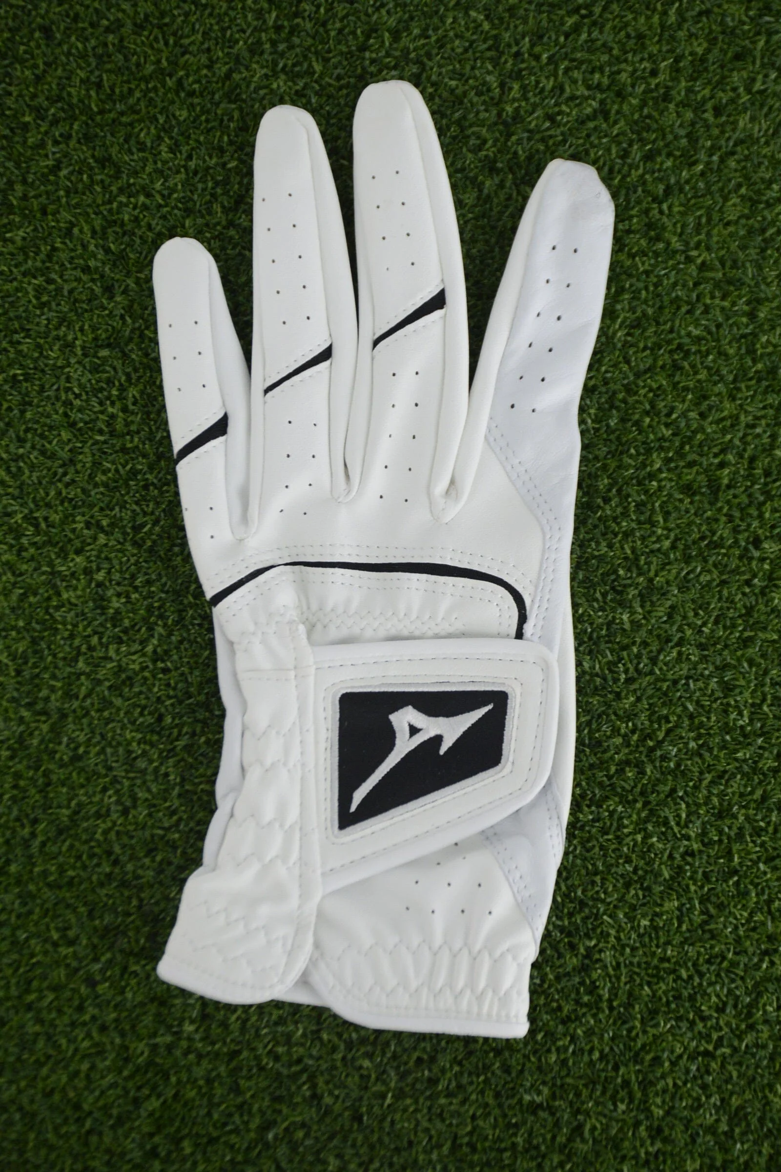 NEW Men's Mizuno Elite Glove - White