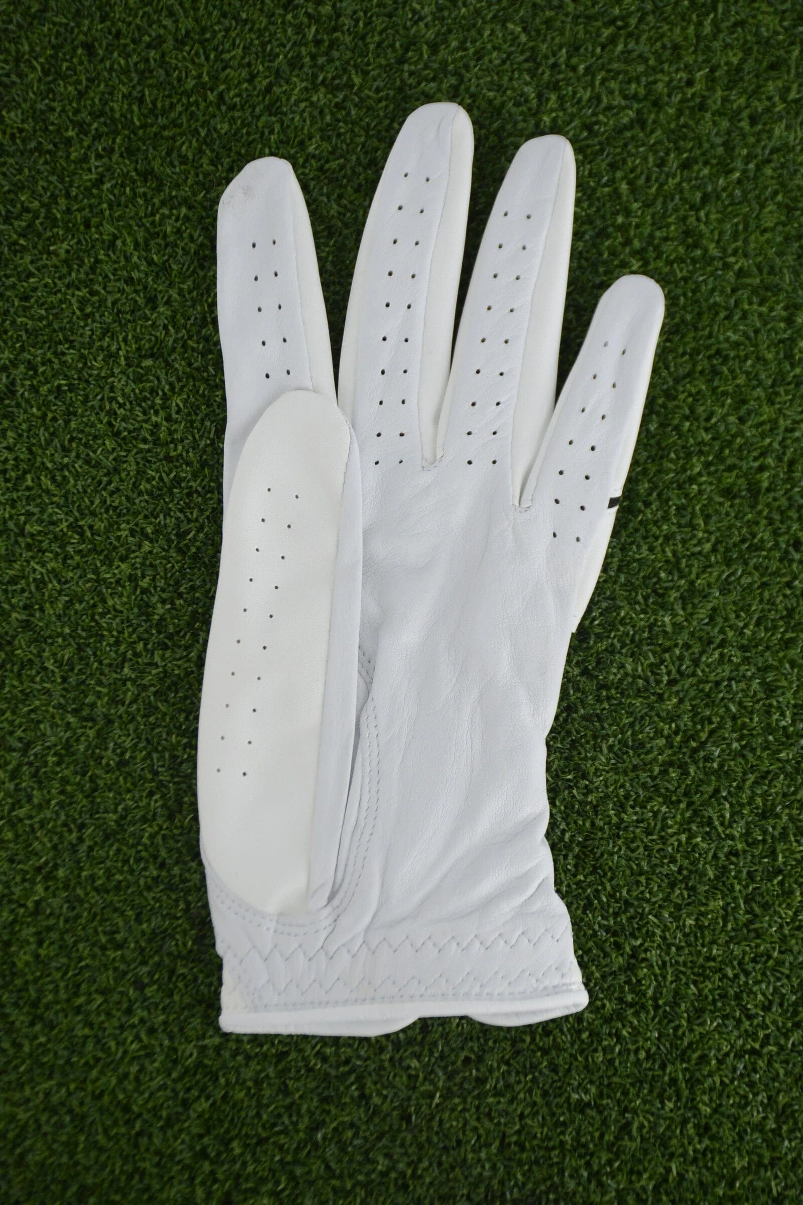 NEW Men's Mizuno Elite Glove - White - Image 2