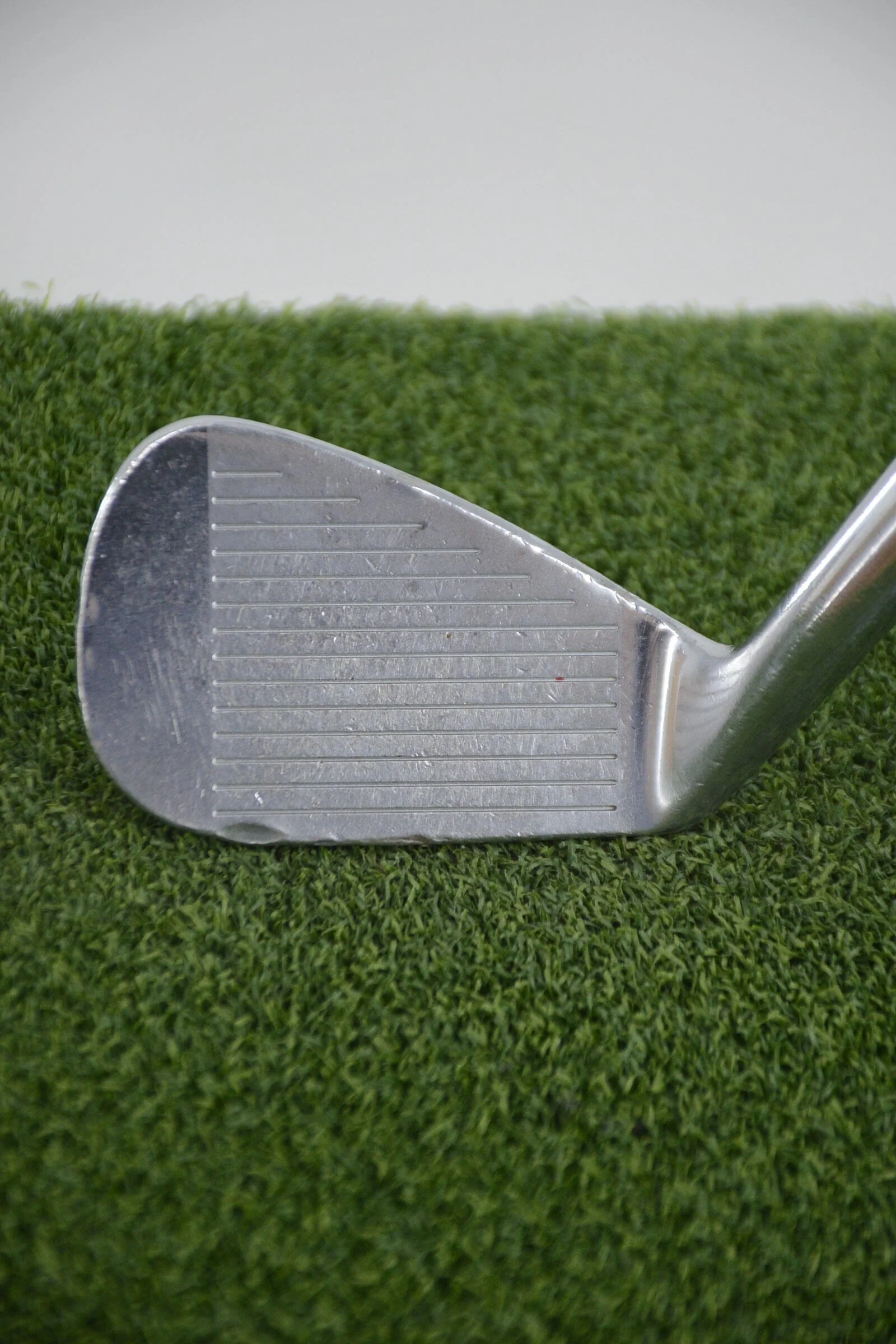 Nike Victory Red Forged Tw Blade 8 Iron S Flex 36.5" - Image 3