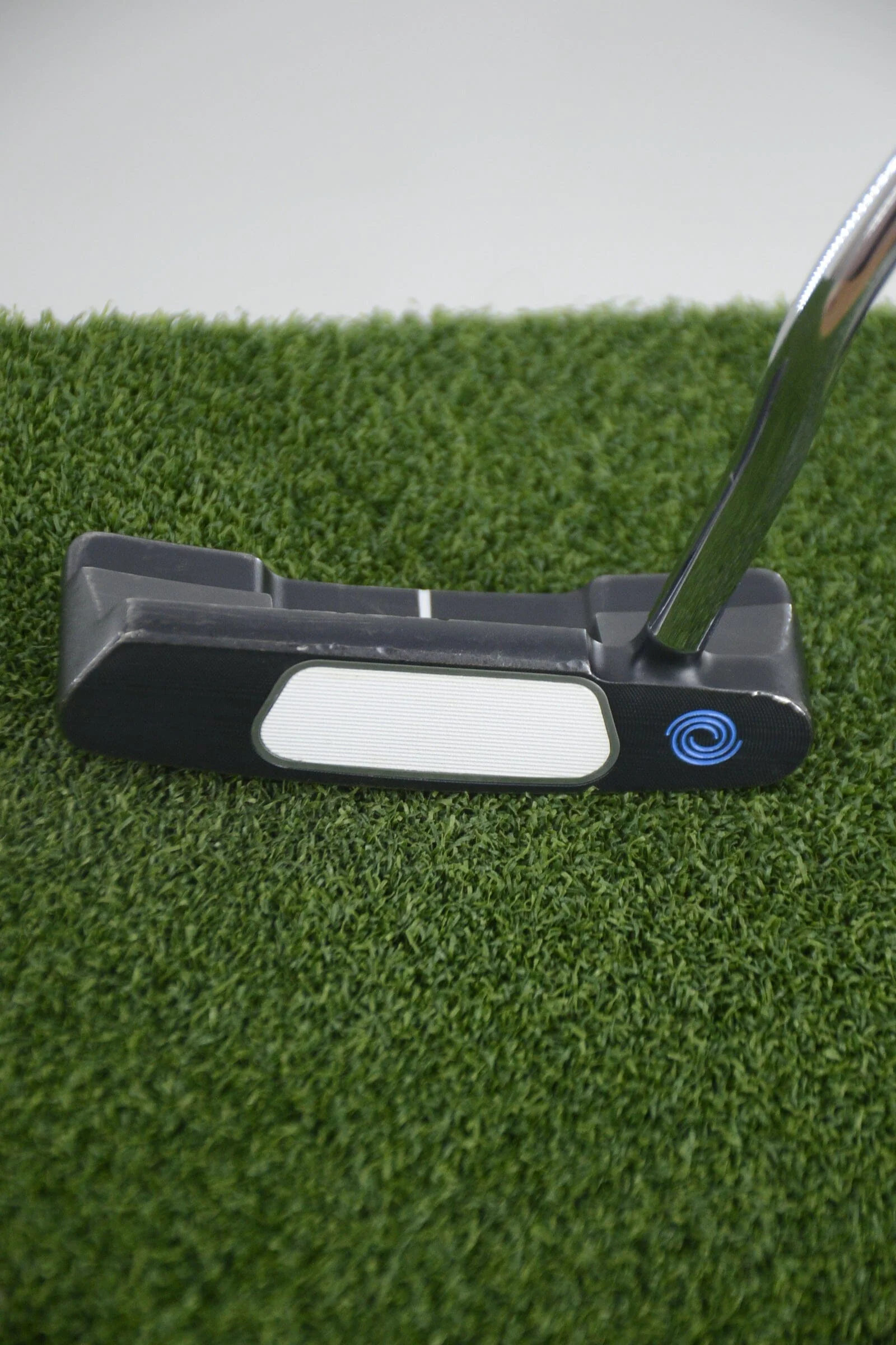 Odyssey ai-ONE DoubleWide DB Putter 35" - Image 4