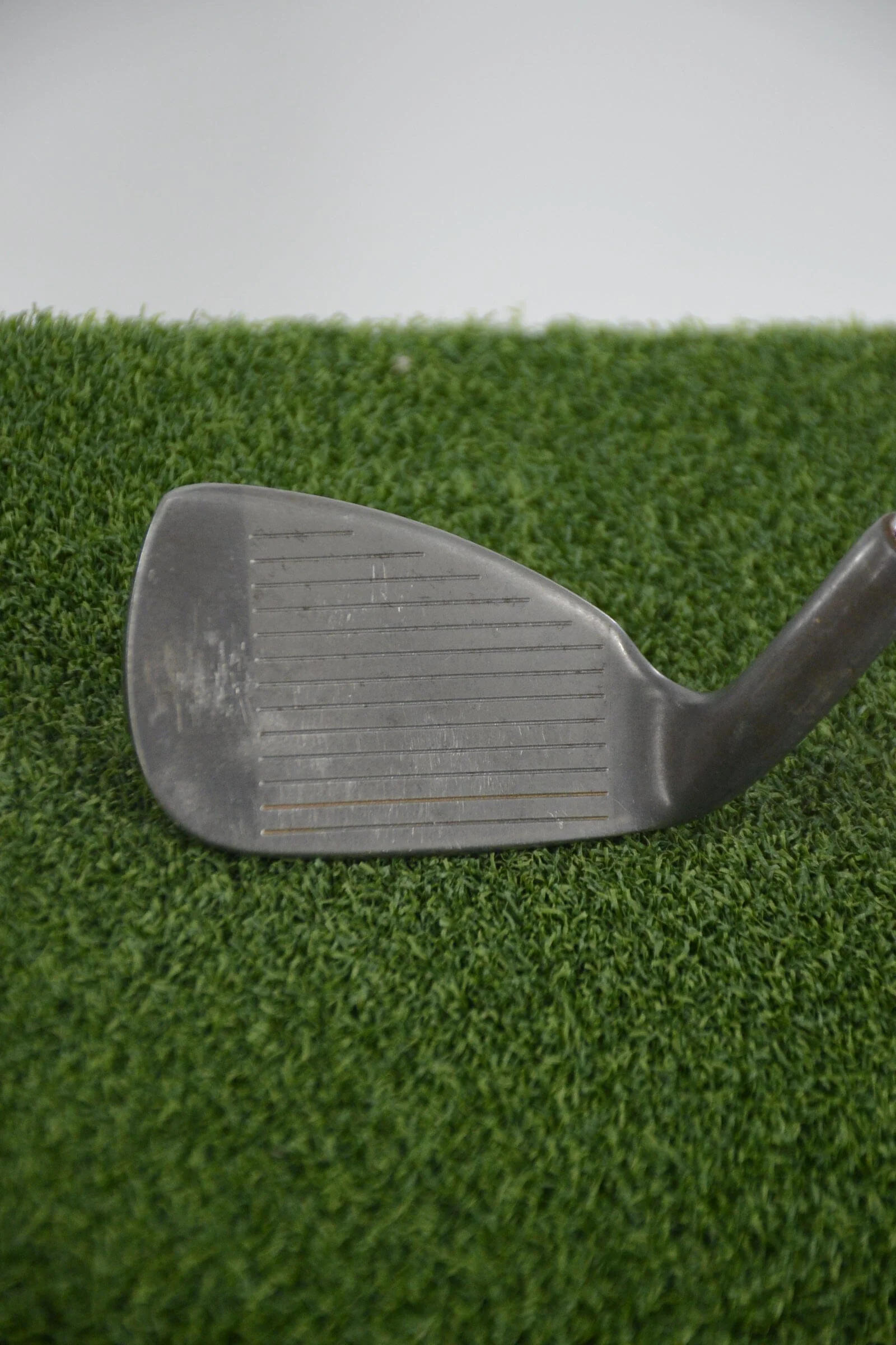 Spalding Executive Limited 9 Iron S Flex 35.5" - Image 3