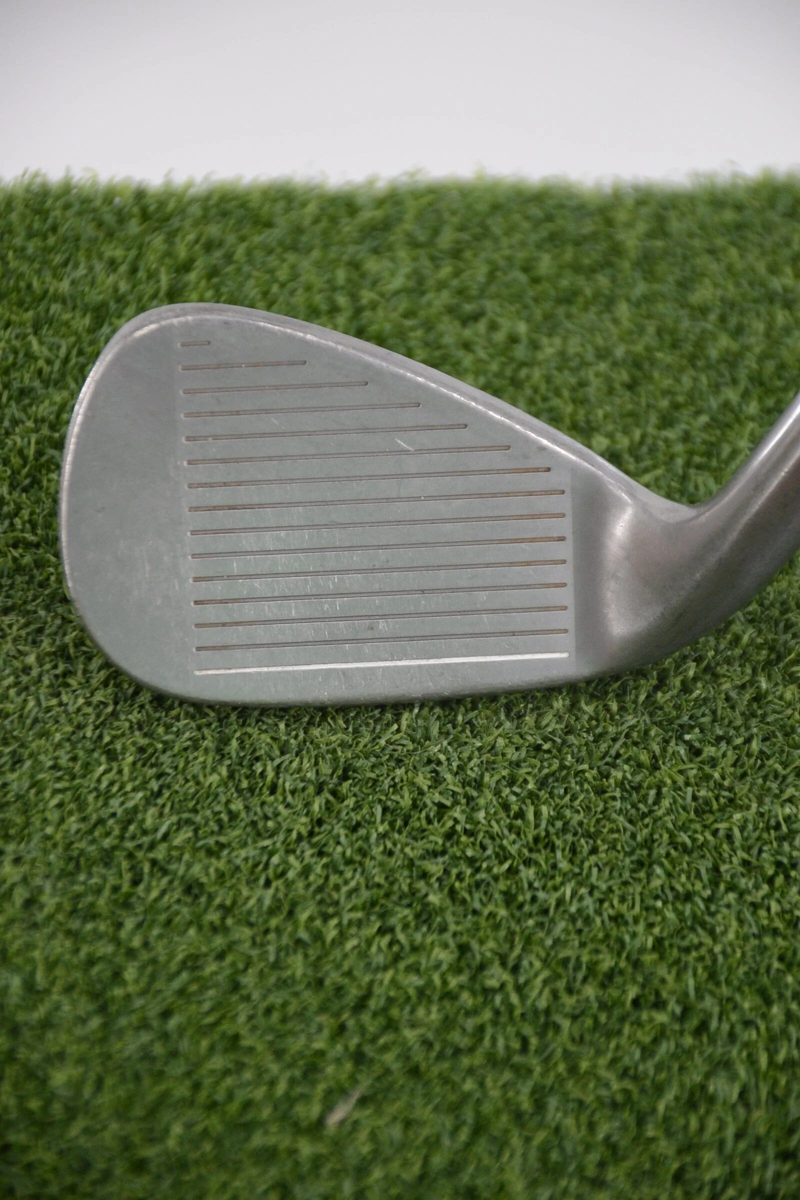 Women's TaylorMade Rocketballz 8 Iron W Flex 35.5" - Image 3
