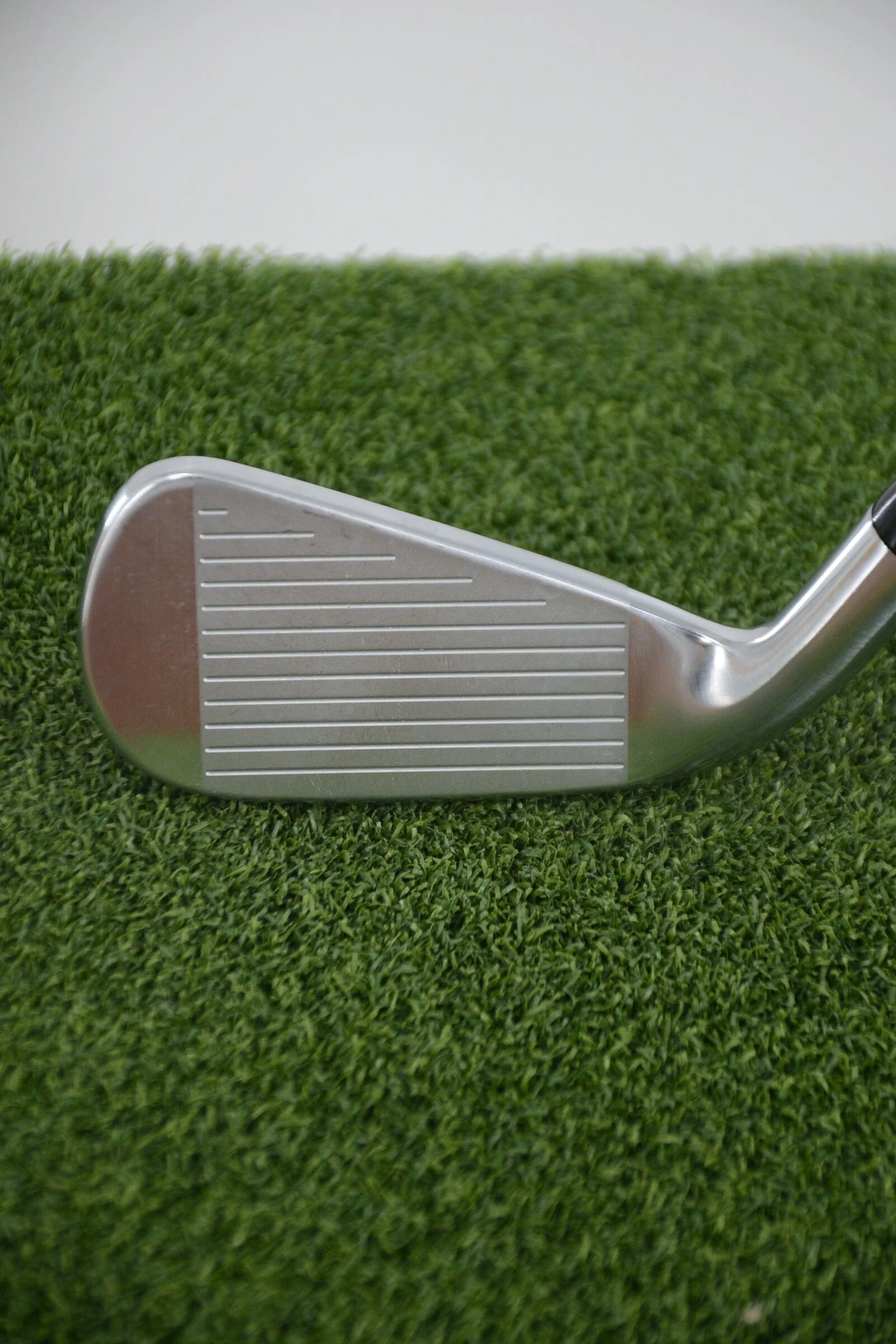 Titleist U505 2 Driving Iron S Flex 39.5" - Image 3