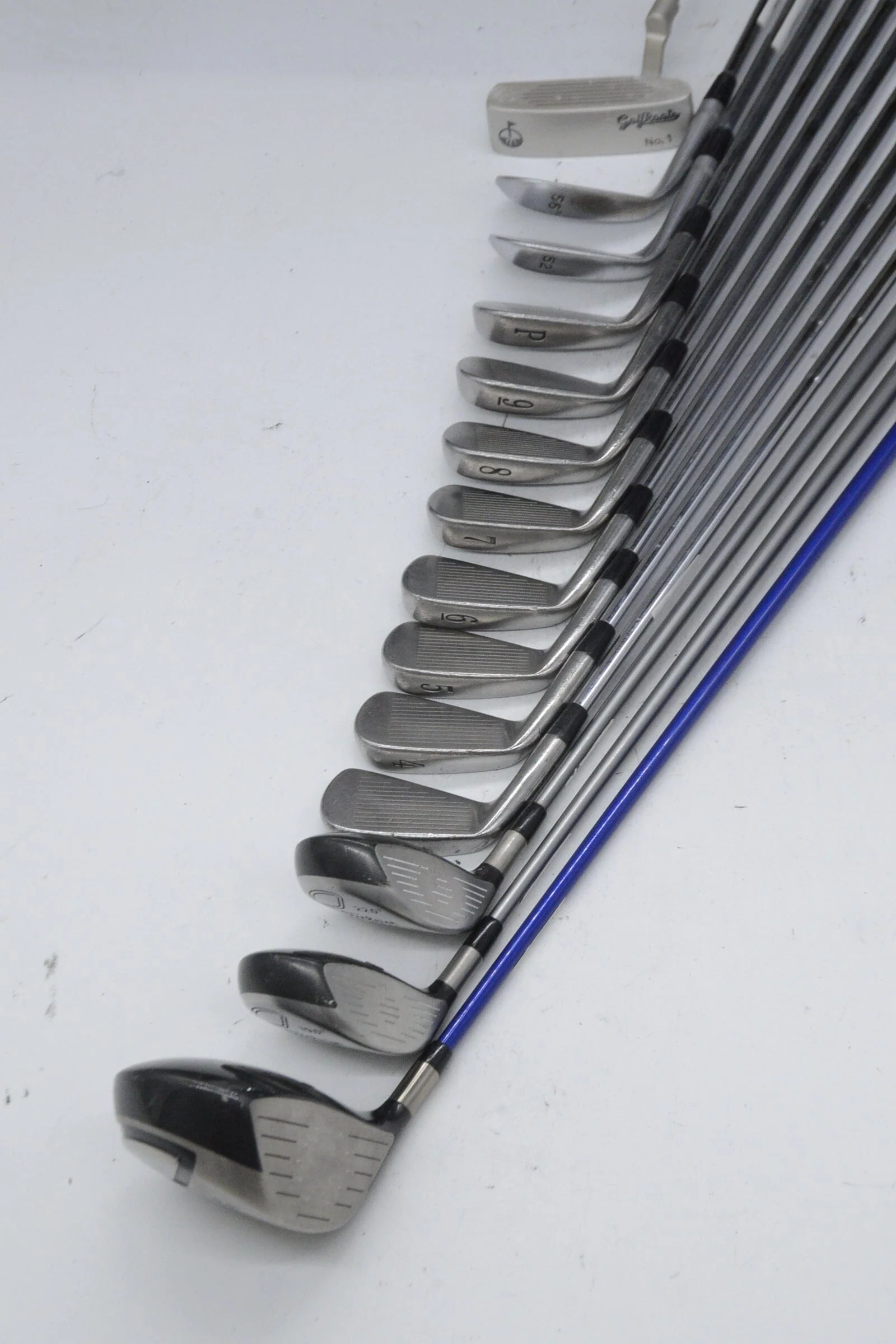 Titleist 704.CB Mixed Full Set S Flex Std Length - Image 4