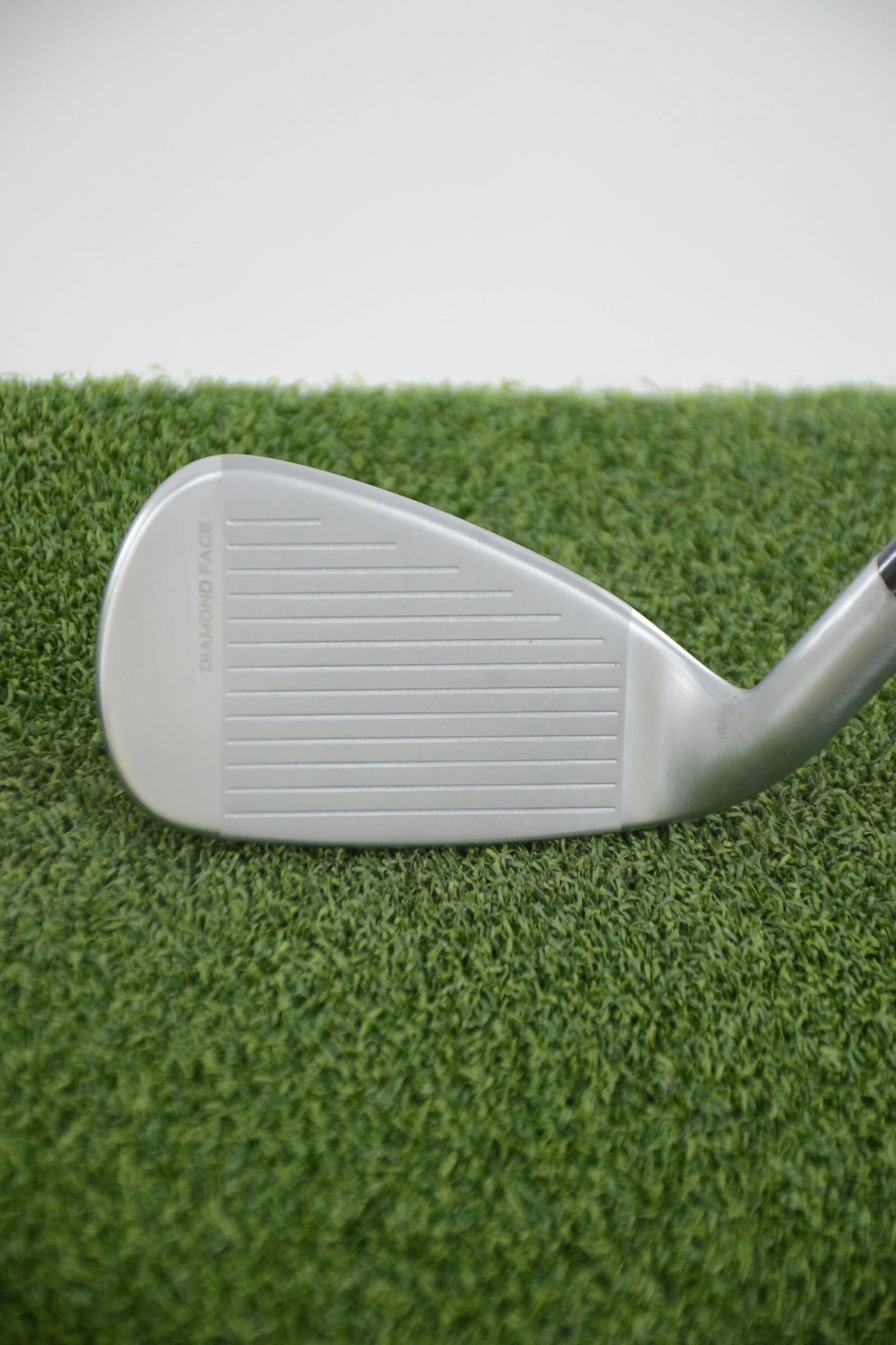 Tour Edge Exotics E723 8 Iron R Flex 36.25" - Image 3