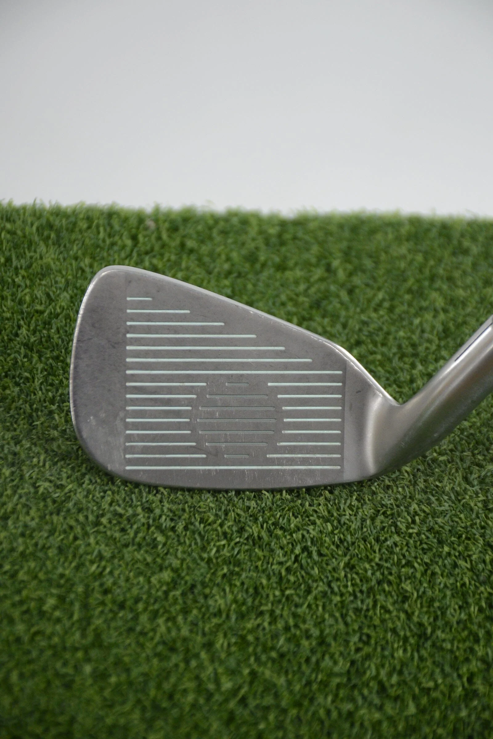 Women's Cobra Lady Cobra Oversize 8 Iron W Flex 36.5" - Image 3