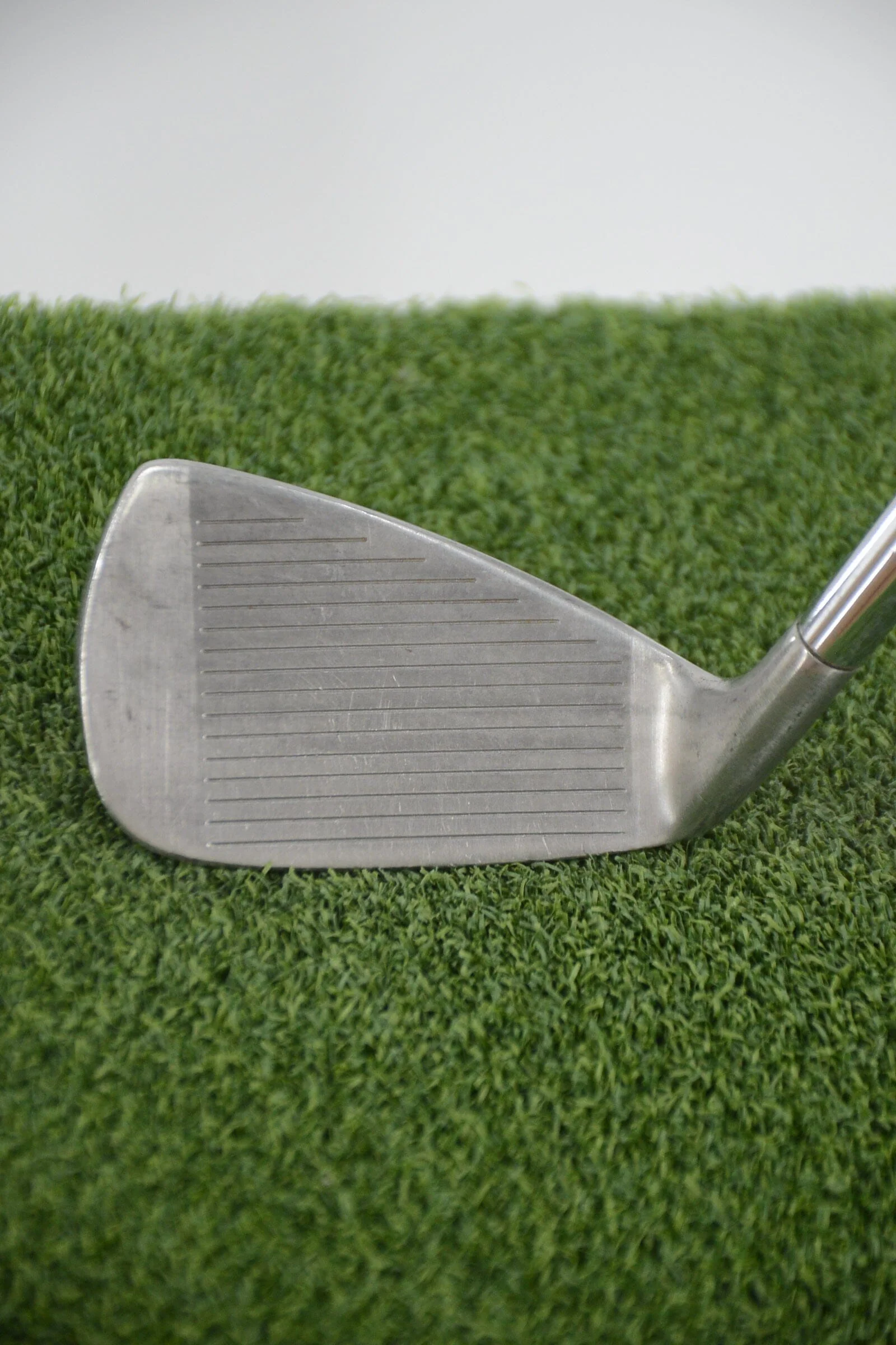 Women's Spalding Executive 8 Iron W Flex 35" - Image 3