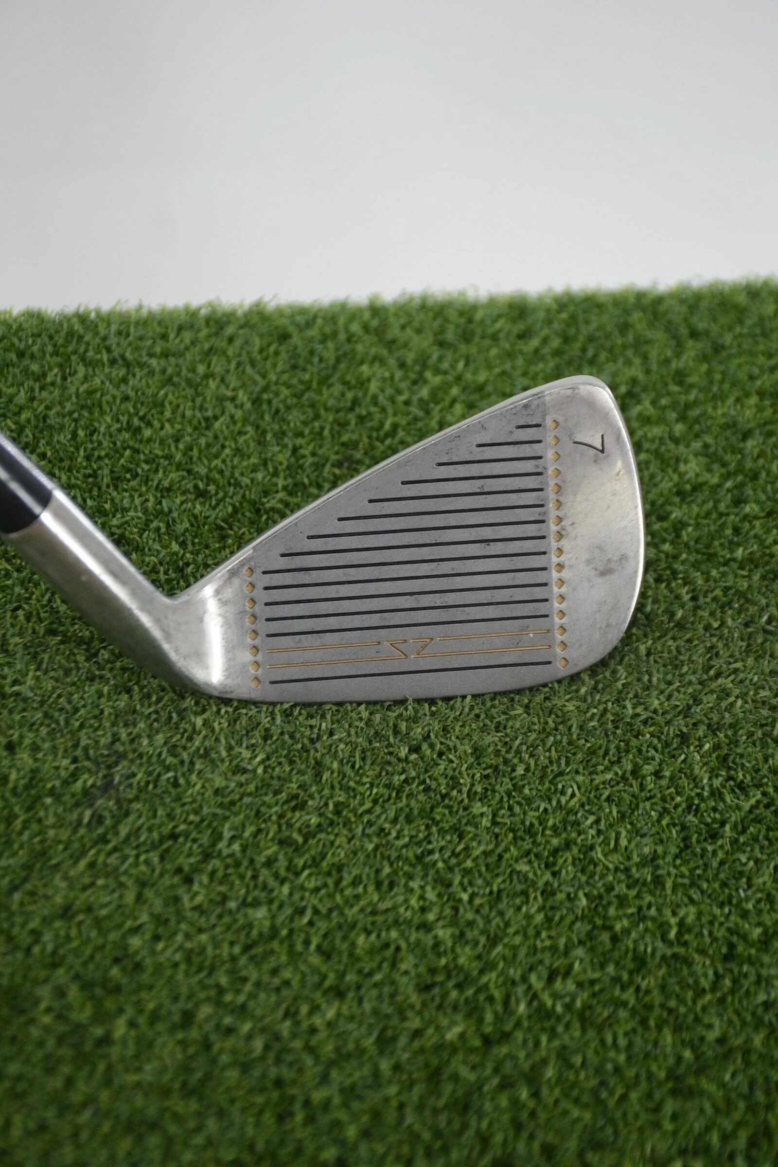 Women's Lefty Square Two WPD 7 Iron W Flex 35.5" - Image 3
