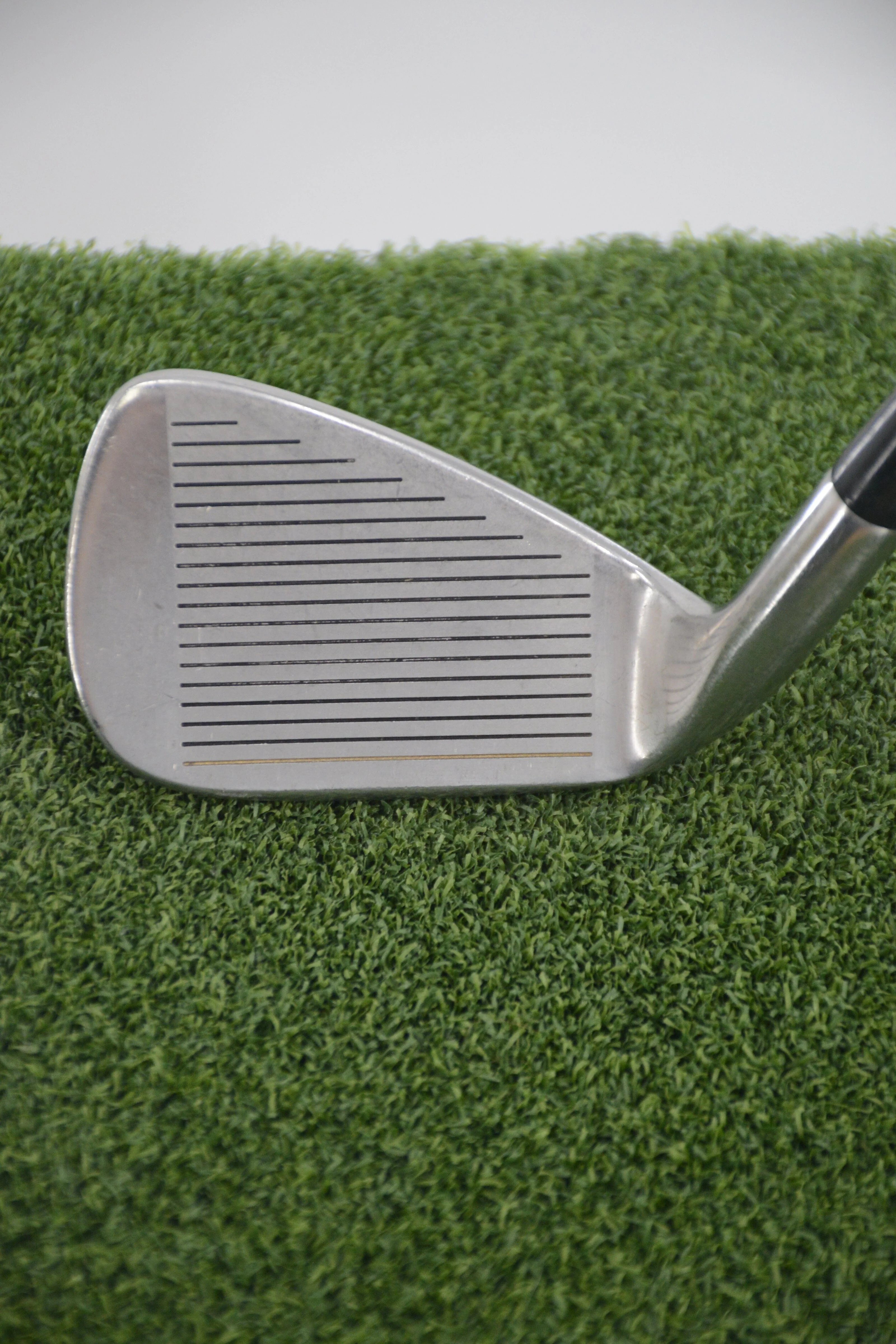 Women's Titleist DCI Oversize 9 Iron W Flex 36" - Image 3