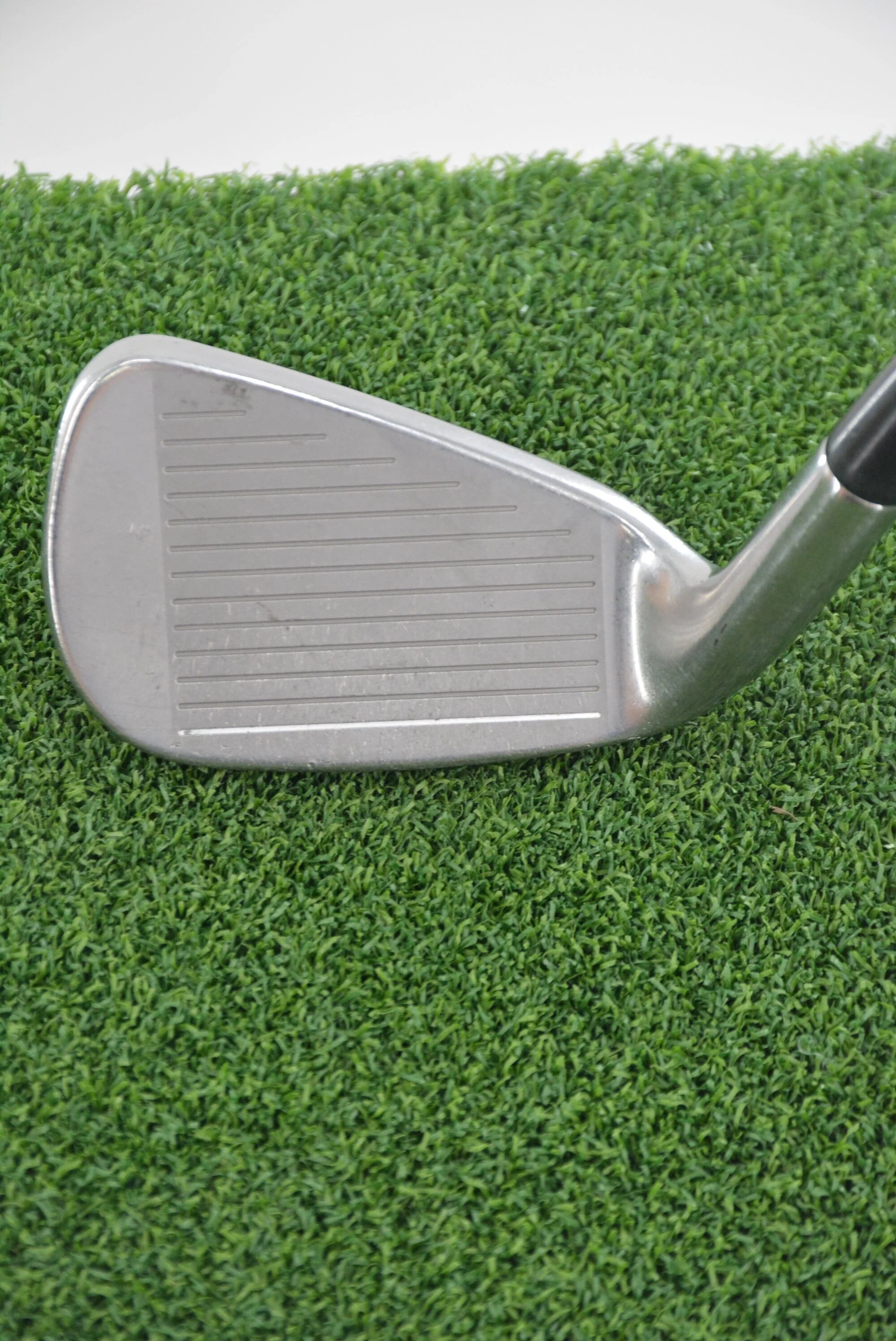 Women's Cleveland 588 Altitude 9 Iron W Flex 35.5" - Image 3