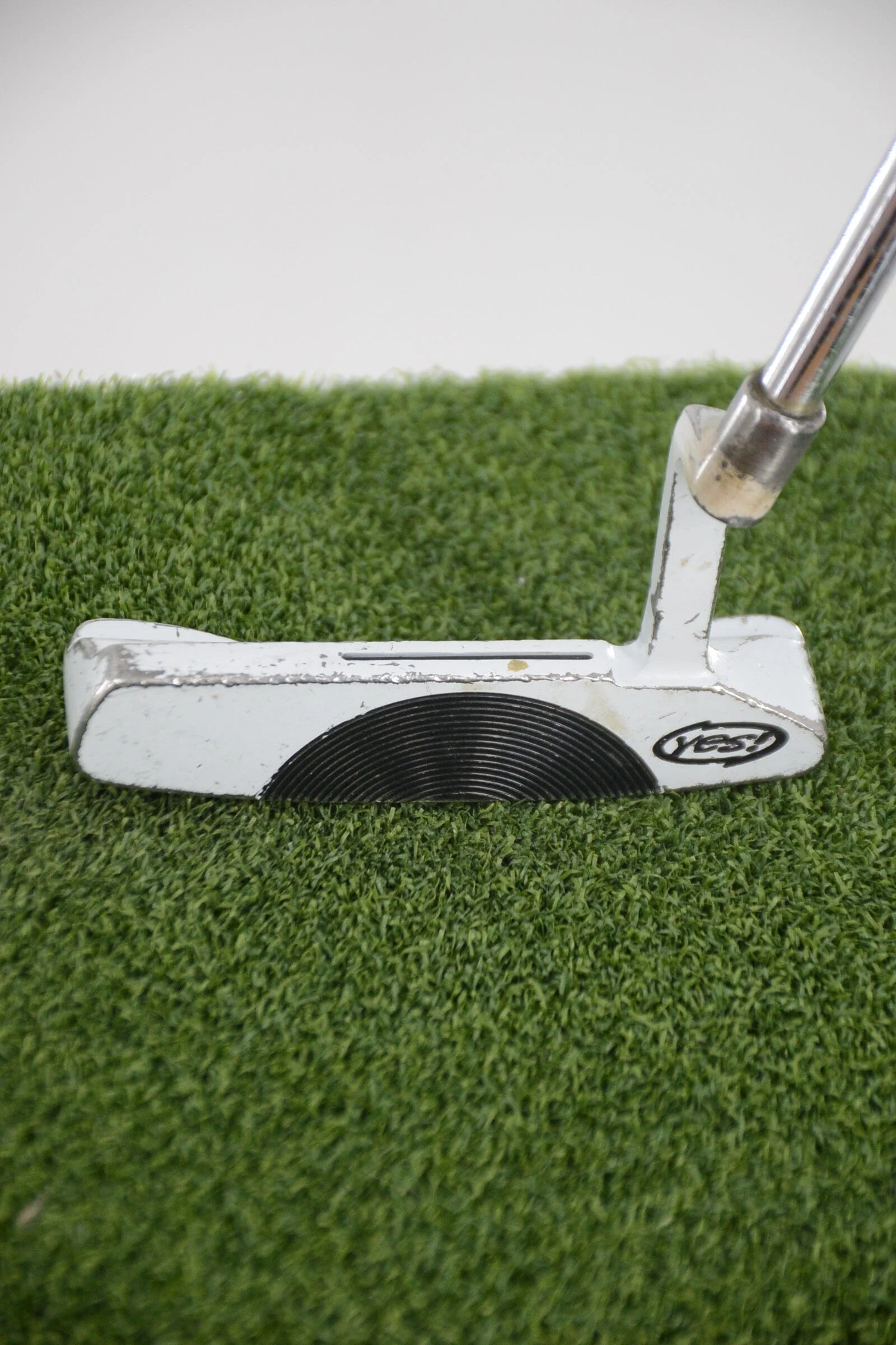 Yes! Callie 12 White Putter 36.5" - Image 4